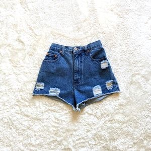 🍑 Vintage high waist denim cut off shorts 💙
